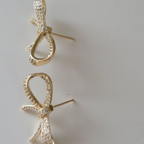 Earrings 𝅺Gold Tone Crystal Bow Earrings #0081 - Picture 7 of 11